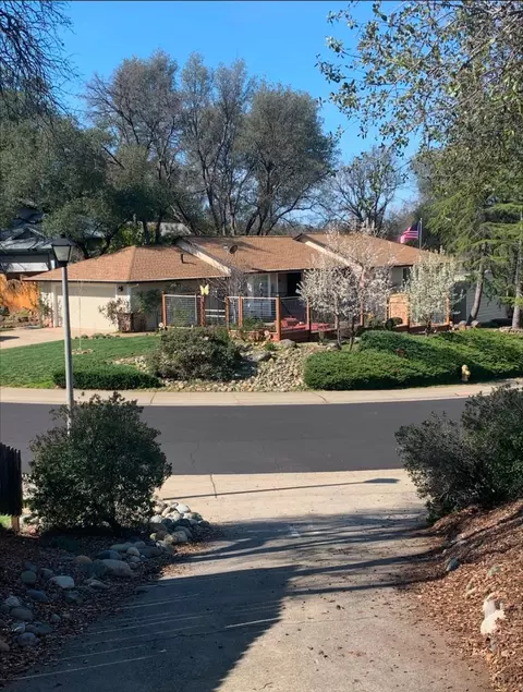 11524 Sherwood Way, Auburn, CA 95602