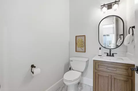 Bath - 1663 Barn Valley Ln, Lincoln, CA 95648 photo 6 of 6