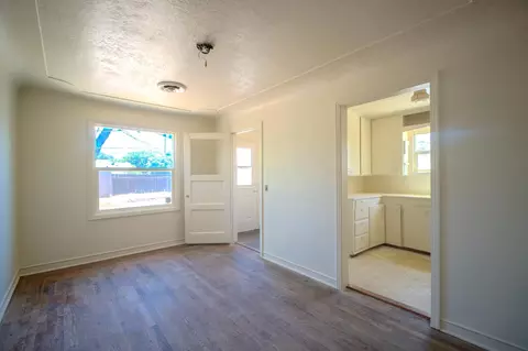 Living - 214 Ferguson Ave, Modesto, CA 95354 photo 3 of 3