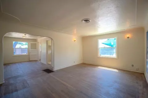 Living - 214 Ferguson Ave, Modesto, CA 95354 photo 1 of 3