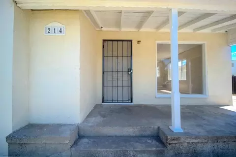 Exterior - 214 Ferguson Ave, Modesto, CA 95354 photo 3 of 8