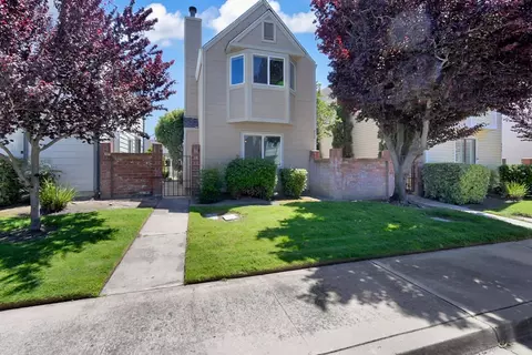 452 Benjamin Pl, Manteca, CA 95337