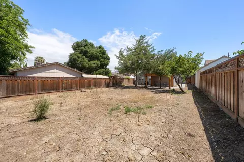 Exterior - 1108 C St, Antioch, CA 94509 photo 6 of 6