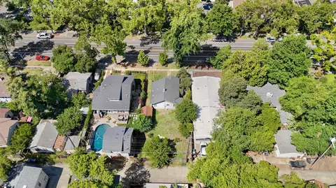 View/Area - 620 F St, Davis, CA 95616 photo 5 of 10
