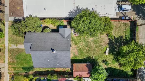 View/Area - 620 F St, Davis, CA 95616 photo 6 of 10