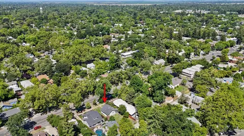 View/Area - 620 F St, Davis, CA 95616 photo 7 of 10