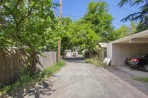 Exterior - 620 F St, Davis, CA 95616 photo 8 of 9