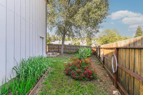 Exterior - 159 Stone Ridge Ct, Murphys, CA 95247 photo 23 of 45