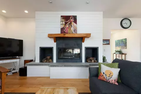 Living - 159 Stone Ridge Ct, Murphys, CA 95247 photo 4 of 4