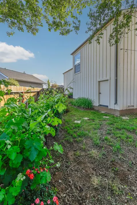 Exterior - 159 Stone Ridge Ct, Murphys, CA 95247 photo 20 of 45