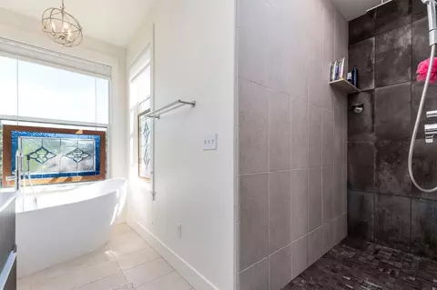 Bath - 159 Stone Ridge Ct, Murphys, CA 95247 photo 3 of 11
