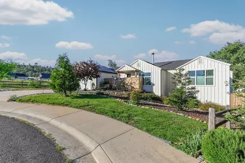 Exterior - 159 Stone Ridge Ct, Murphys, CA 95247 photo 34 of 45