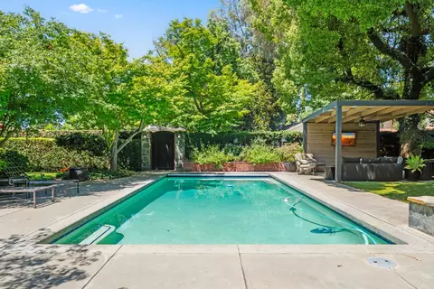 Exterior - 930 Sycamore Ave, Modesto, CA 95350 photo 15 of 30