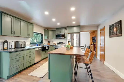 Kitchen - 2387 Black Oak Dr, Arnold, CA 95223 photo 2 of 3