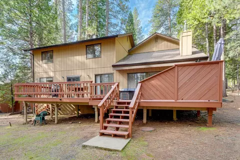 Exterior - 2387 Black Oak Dr, Arnold, CA 95223 photo 8 of 10