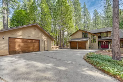 2387 Black Oak Dr, Arnold, CA 95223