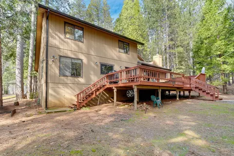 Exterior - 2387 Black Oak Dr, Arnold, CA 95223 photo 9 of 10