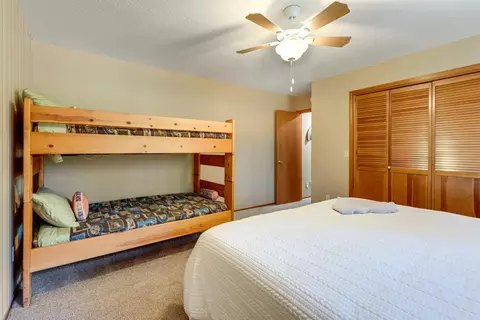 Bedroom - 2387 Black Oak Dr, Arnold, CA 95223 photo 8 of 9