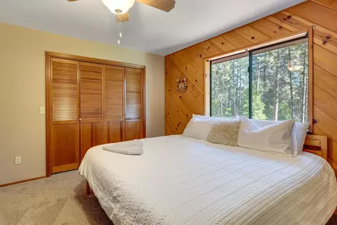 Bedroom - 2387 Black Oak Dr, Arnold, CA 95223 photo 9 of 9
