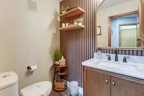 Bath - 2387 Black Oak Dr, Arnold, CA 95223 photo 1 of 4