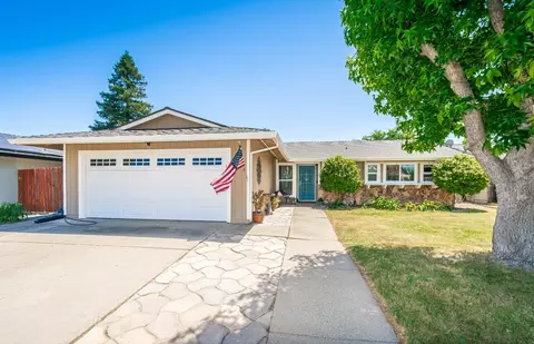 1366 Silver Spur Cir, Lincoln, CA 95648