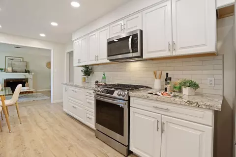 Kitchen - 507 Gerard Dr, Lodi, CA 95242 photo 2 of 3