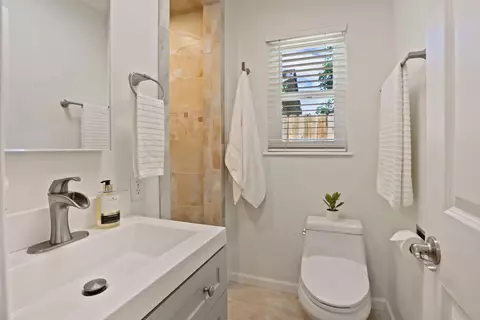 Bath - 507 Gerard Dr, Lodi, CA 95242 photo 1 of 6