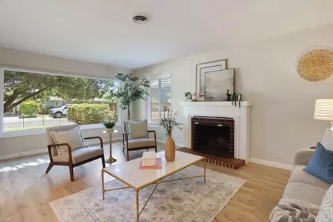 Living - 507 Gerard Dr, Lodi, CA 95242 photo 2 of 4