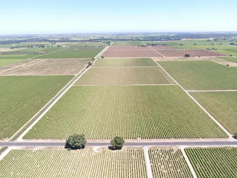 20860 N Devries Rd, Lodi, CA 95242