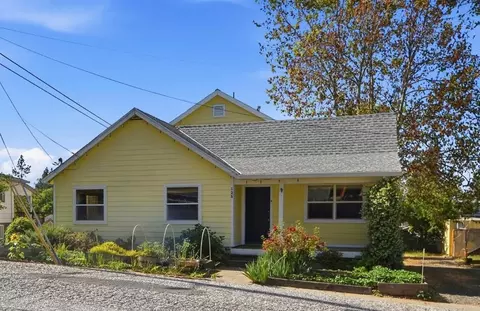 Exterior - 125 E Oak St, Colfax, CA 95713 photo 2 of 12
