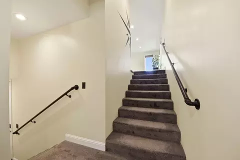 Entry Way - 125 E Oak St, Colfax, CA 95713 photo 5 of 6