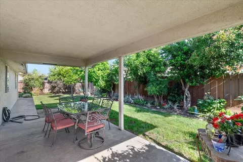 Exterior - 1795 Brookside Dr, Manteca, CA 95336 photo 6 of 11