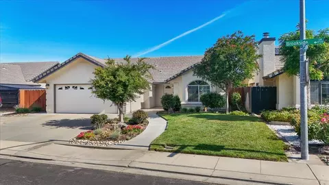 Exterior - 1795 Brookside Dr, Manteca, CA 95336 photo 2 of 11