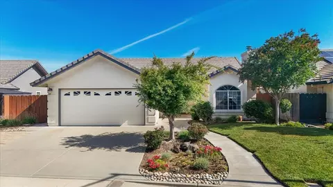 Exterior - 1795 Brookside Dr, Manteca, CA 95336 photo 4 of 11