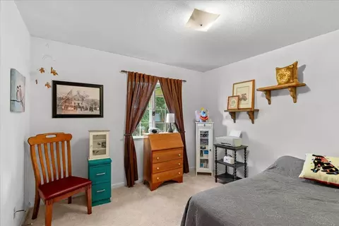 Bedroom - 1795 Brookside Dr, Manteca, CA 95336 photo 5 of 7