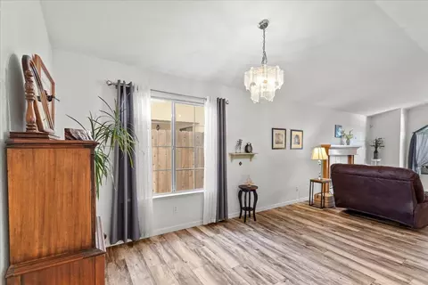 Living - 1795 Brookside Dr, Manteca, CA 95336 photo 4 of 6