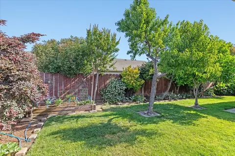Exterior - 1795 Brookside Dr, Manteca, CA 95336 photo 8 of 11