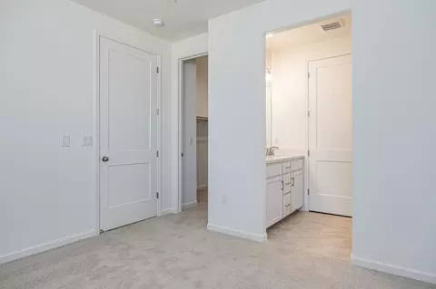 Bedroom - 4039 Porton Ln, Carmichael, CA 95608 photo 2 of 2