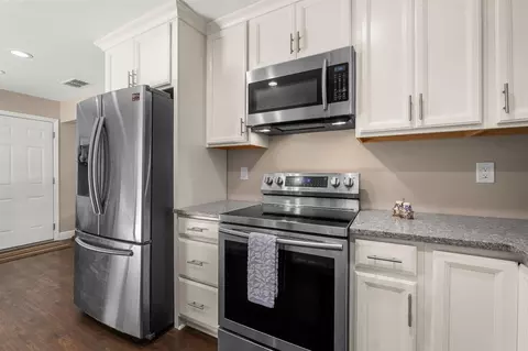 Kitchen - 2715 Morrene Dr, Placerville, CA 95667 photo 5 of 6