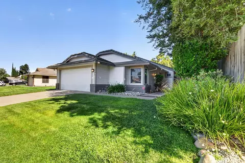 777 Cobble Hill Way, Galt, CA 95632
