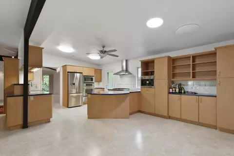 Kitchen - 101 E 7th St, Davis, CA 95616 photo 1 of 6