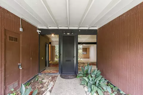 Entry Way - 101 E 7th St, Davis, CA 95616 photo 1 of 1