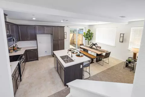 Entry Way - 4043 Porton Ln, Carmichael, CA 95608 photo 4 of 4