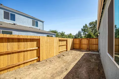 Exterior - 4043 Porton Ln, Carmichael, CA 95608 photo 5 of 5