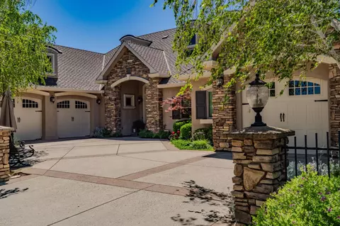 2086 Oak Creek Dr #1, Copperopolis, CA 95228
