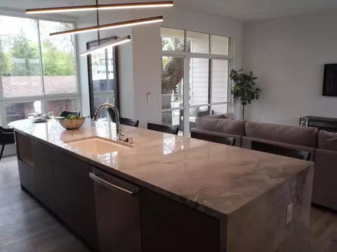 1824 5th St, Sacramento, CA 95811