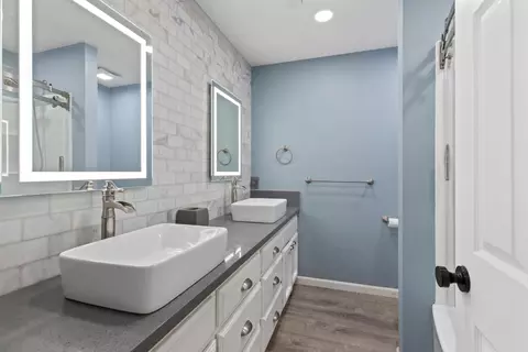 Bath - 2616 Puccini Pl, Modesto, CA 95358 photo 2 of 4
