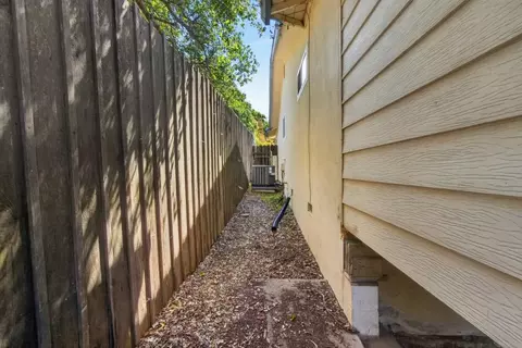 Exterior - 8133 E Peerless Ave, Orangevale, CA 95662 photo 13 of 13