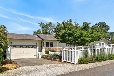 Exterior - 8133 E Peerless Ave, Orangevale, CA 95662 photo 1 of 13