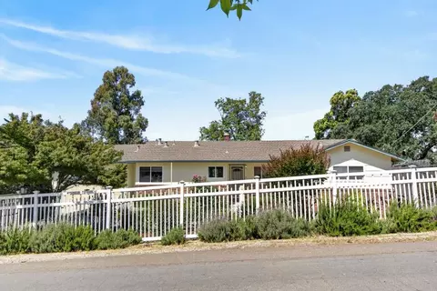 Exterior - 8133 E Peerless Ave, Orangevale, CA 95662 photo 8 of 13